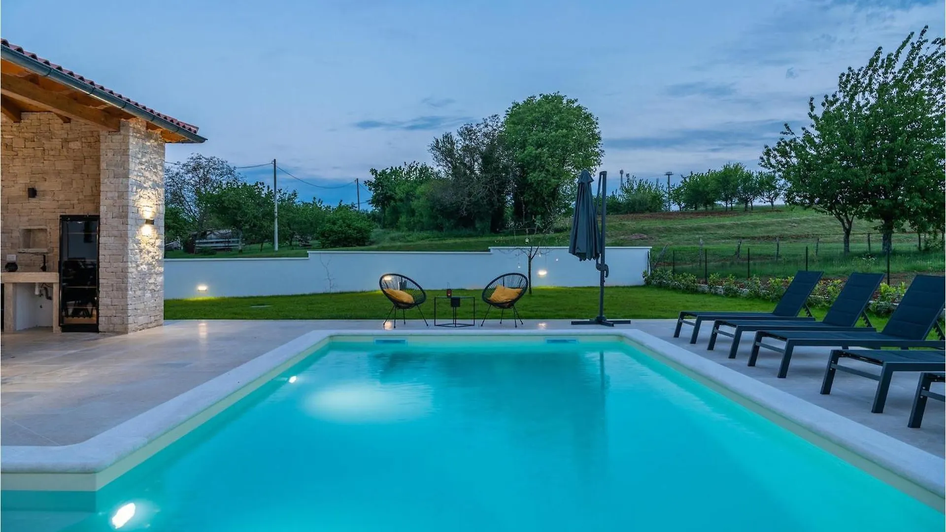 Villa Victoria Zminj Holiday home