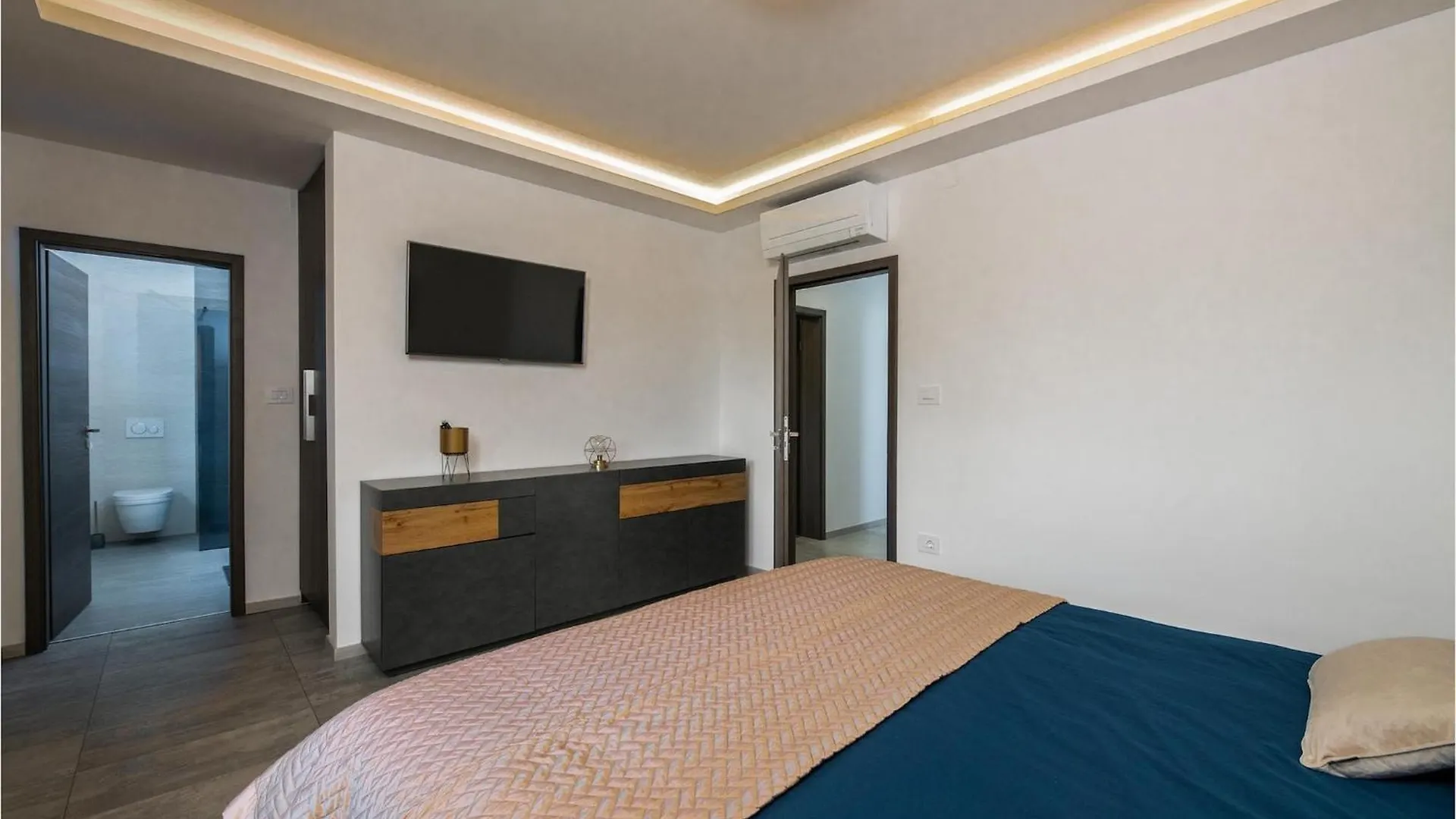 Villa Victoria Zminj Holiday home