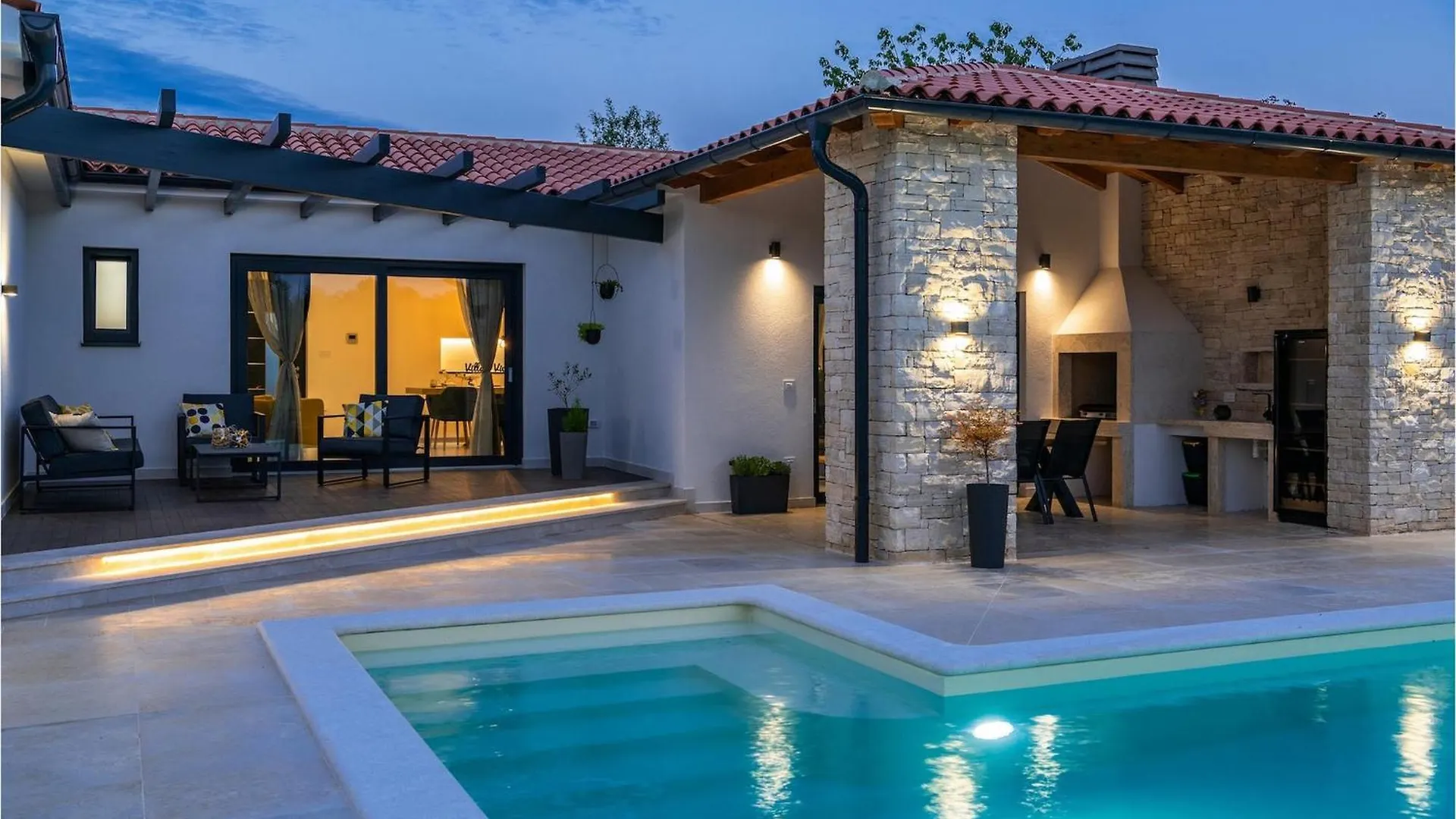 Villa Victoria Zminj Holiday home