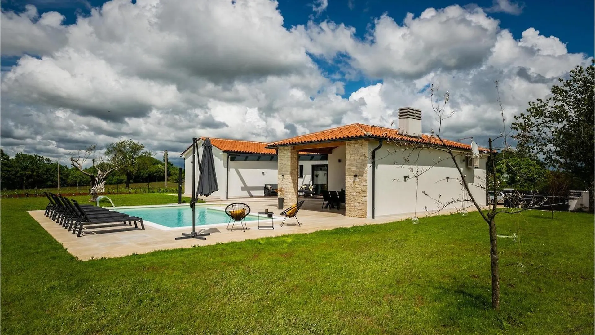 Holiday home Villa Victoria Zminj